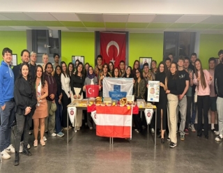 VİYANA’DA YILDIRIM MTAL RÜZGÂRI ESTİ